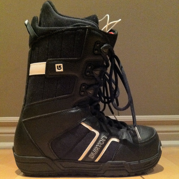 burton invader snowboard Burton Invader Snowboard Boots – HAUSE TORONTO